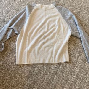 Vince Cashmere size XL sweater